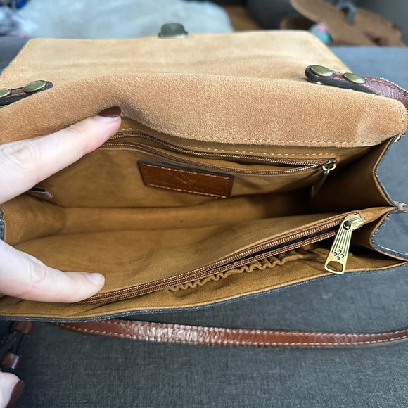 Patricia Nash LOCRI French Riviera Crossbody Bag. - Picture 13 of 13